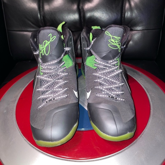 Nike Lebron 9 - Picture 2 of 4